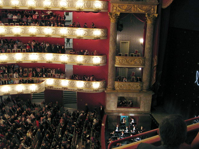 バイエルン国立歌劇場内部