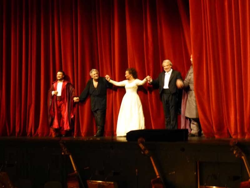 カーテンコール