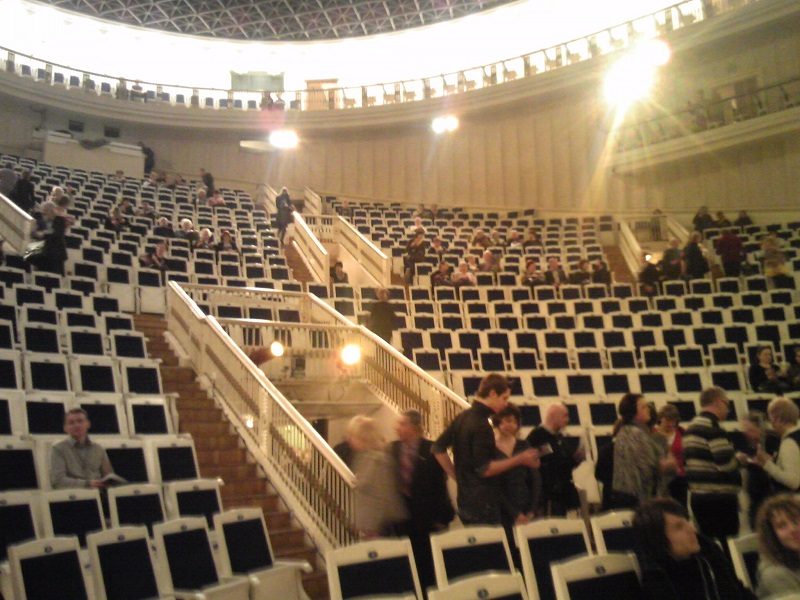 ホール内部　観客席